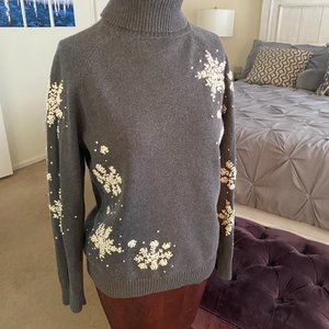 Eddie Bauer Gray Turtleneck Sweater with Embroidered Snowflakes S